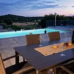 Sunnyside Будинок відпочинку *